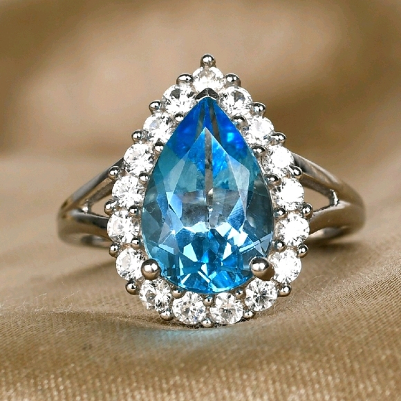 Jewelry - PREMIUM BLUE TOPAZ RING